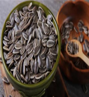 تخمه آفتابگردان  دورسفید