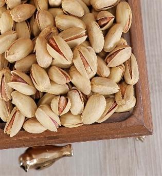 پسته احمد آقایی دستچین خام